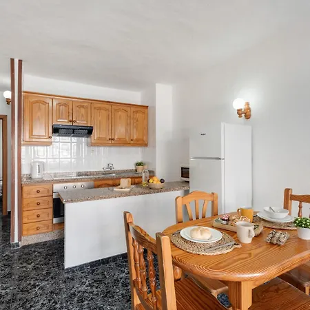 Apto Blue Pool Floritas