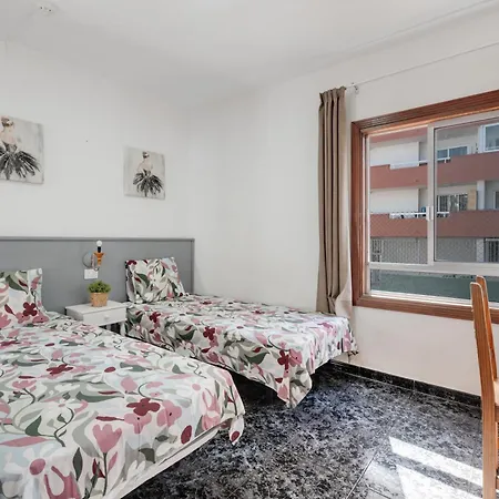Blue Pool Floritas Apartman