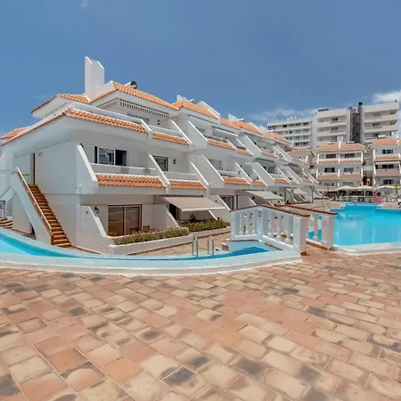 Blue Pool Floritas Daire *