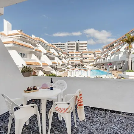 Blue Pool Floritas Appartement *