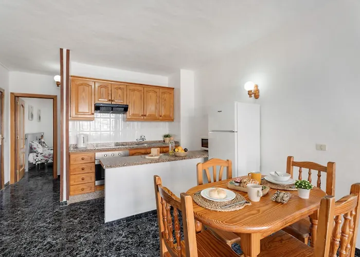 Apto Blue Pool Floritas